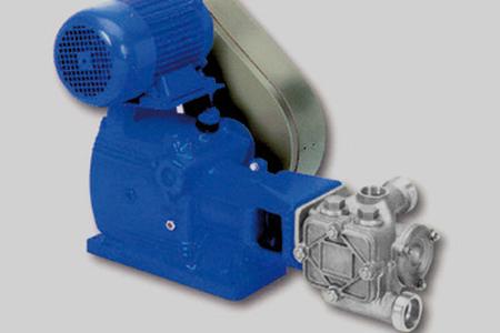 Piston pumps for filter press